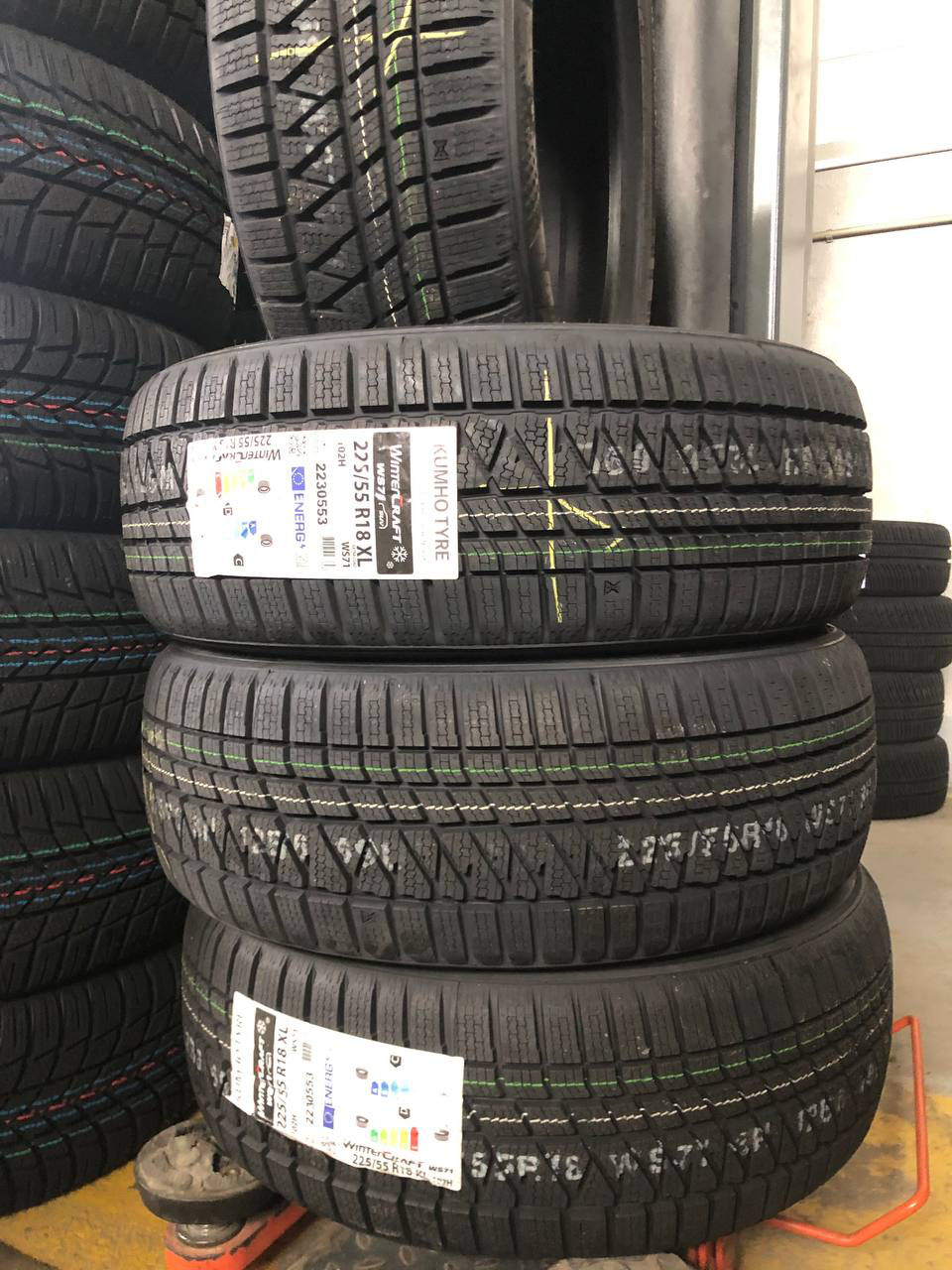 Шины Зимние KUMHO 225/55R18
