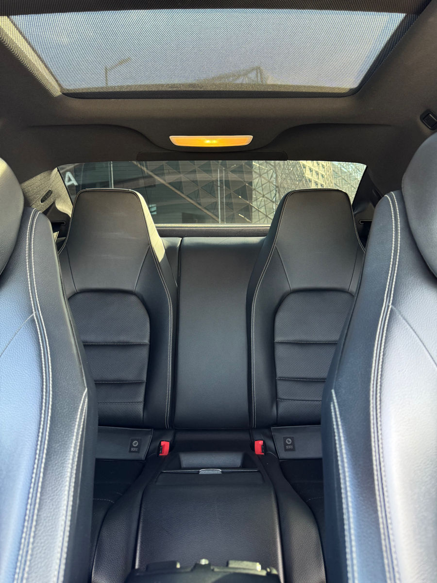 Mercedes C-Class Coupe фото 8