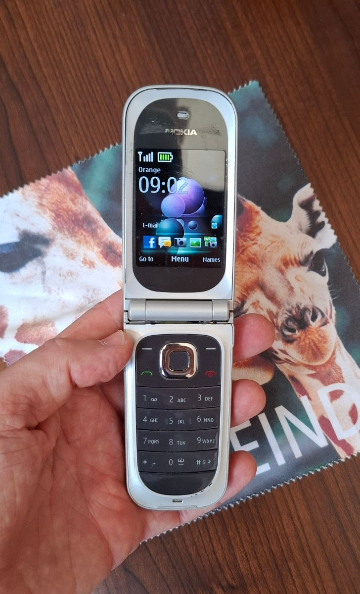 Nokia 7020 foto 2