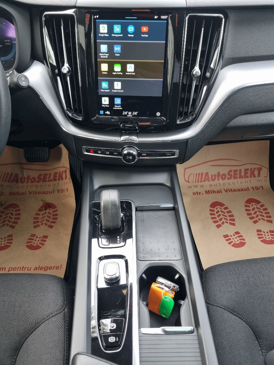 Volvo XC60 2021 photo 11