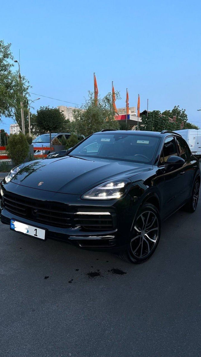 Porsche Cayenne foto 1