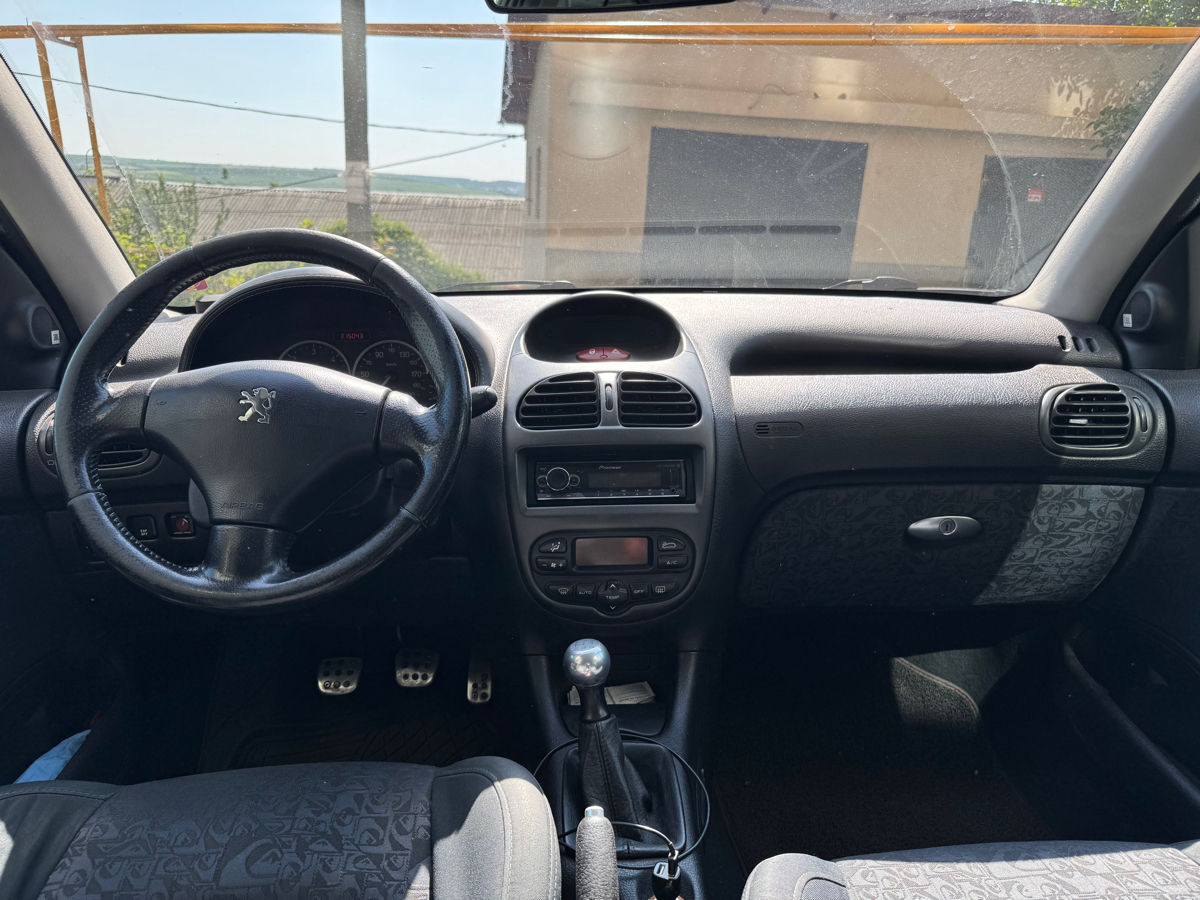 Peugeot 206 foto 4