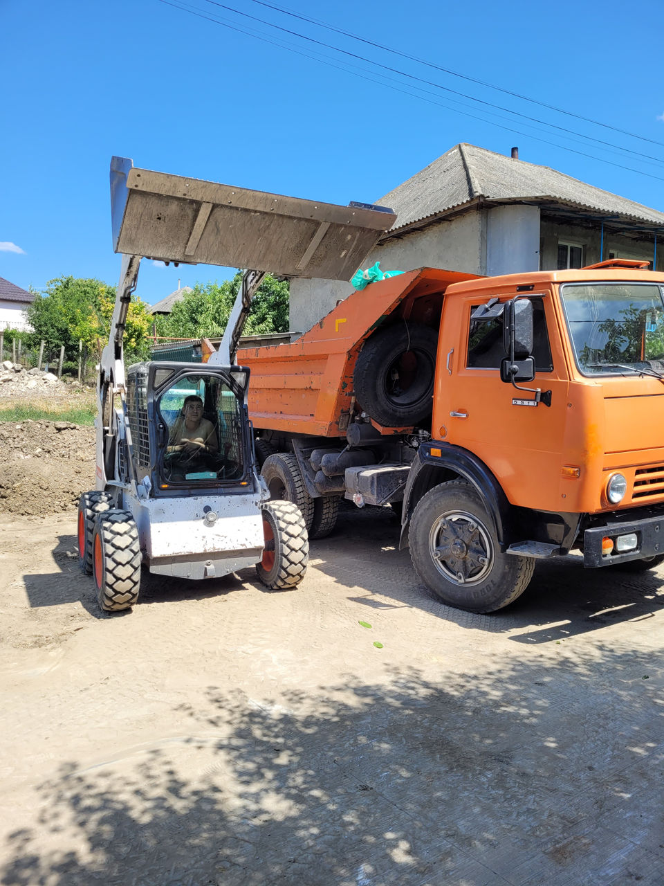 Servicii bobcat camaz foto 0