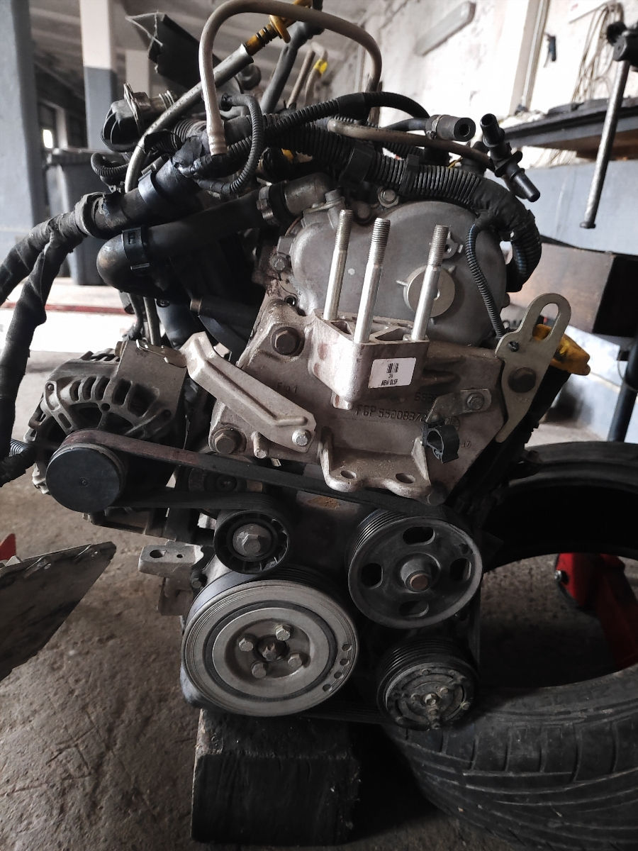 Se vinde motor opel corsa astra h fiat 1.3 cdti 1.3 multijet фото 1