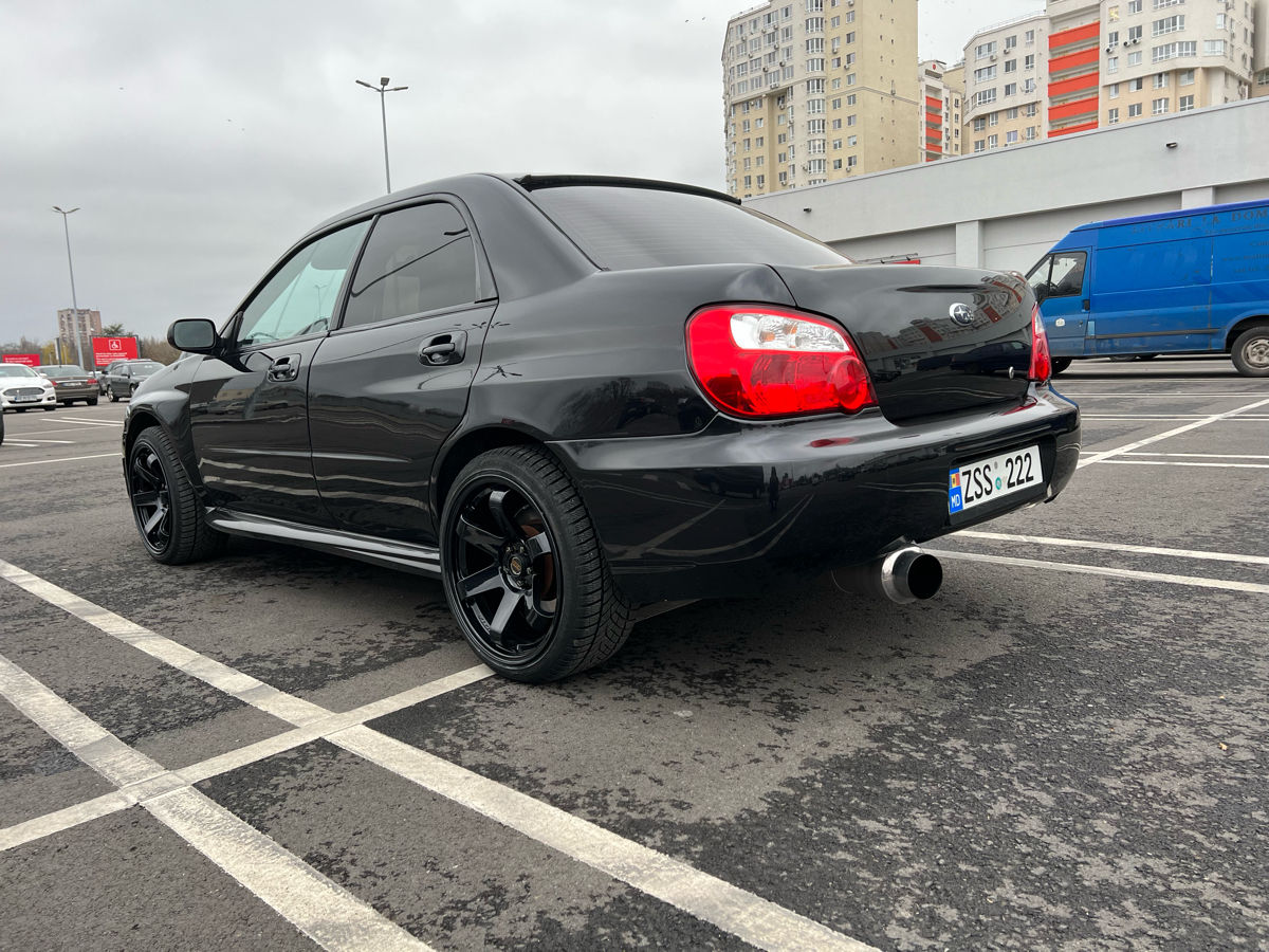 Subaru Impreza foto 8