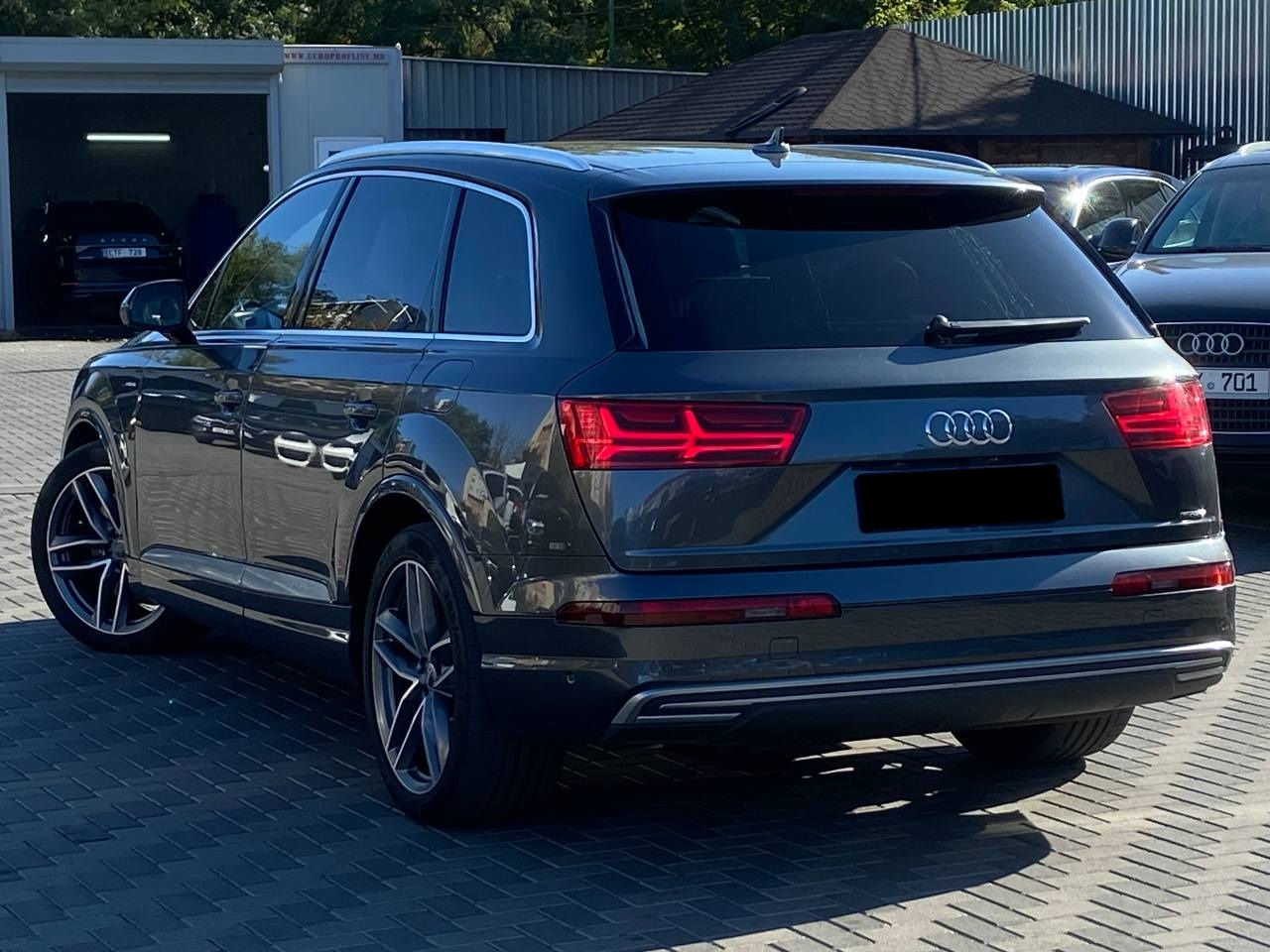 Audi Q7 e-tron foto 4