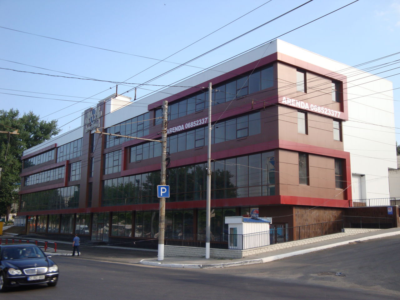 Офисы класса " А" в административно коммерческом центре  SC ''Lemn Comeţ" SRL фото 1