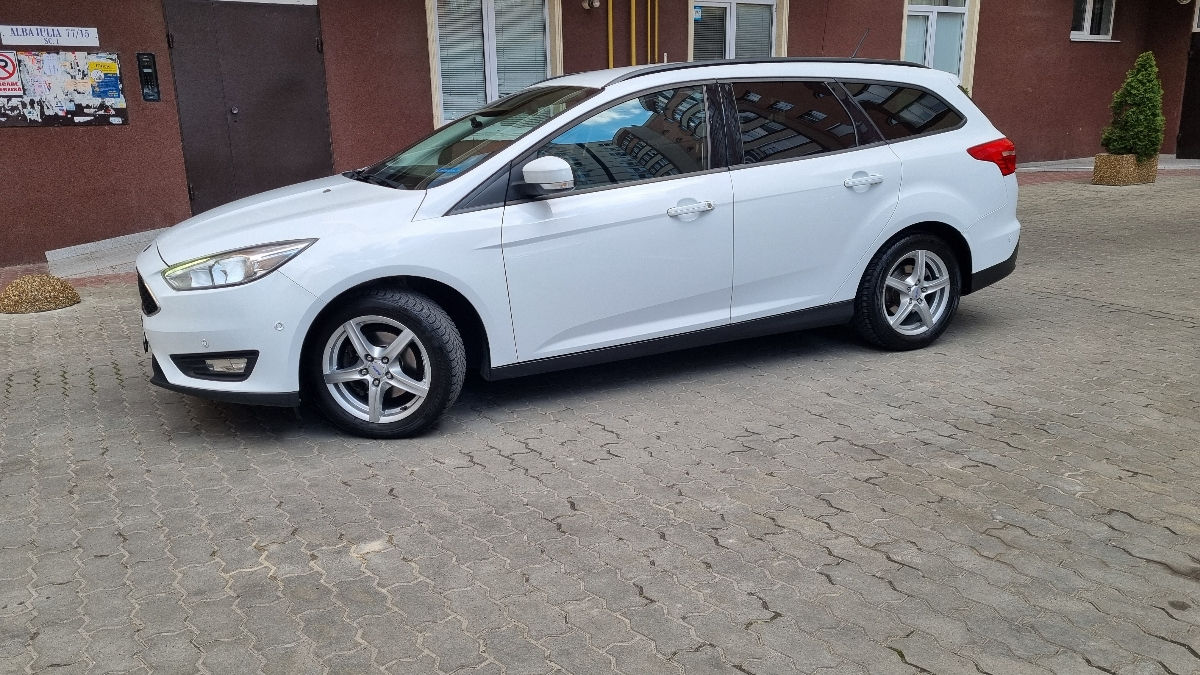 Ford Focus фото 0