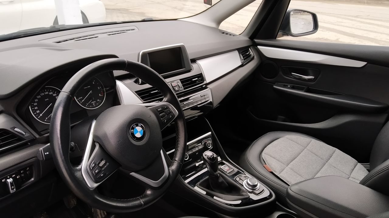 BMW 2 Series foto 4