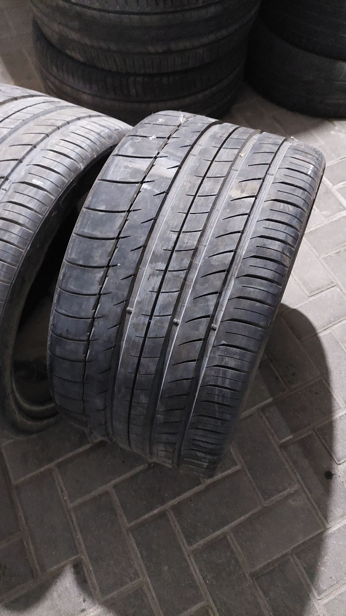 Michelin 295/30 R19 ( 2 buc.cu 800 lei )