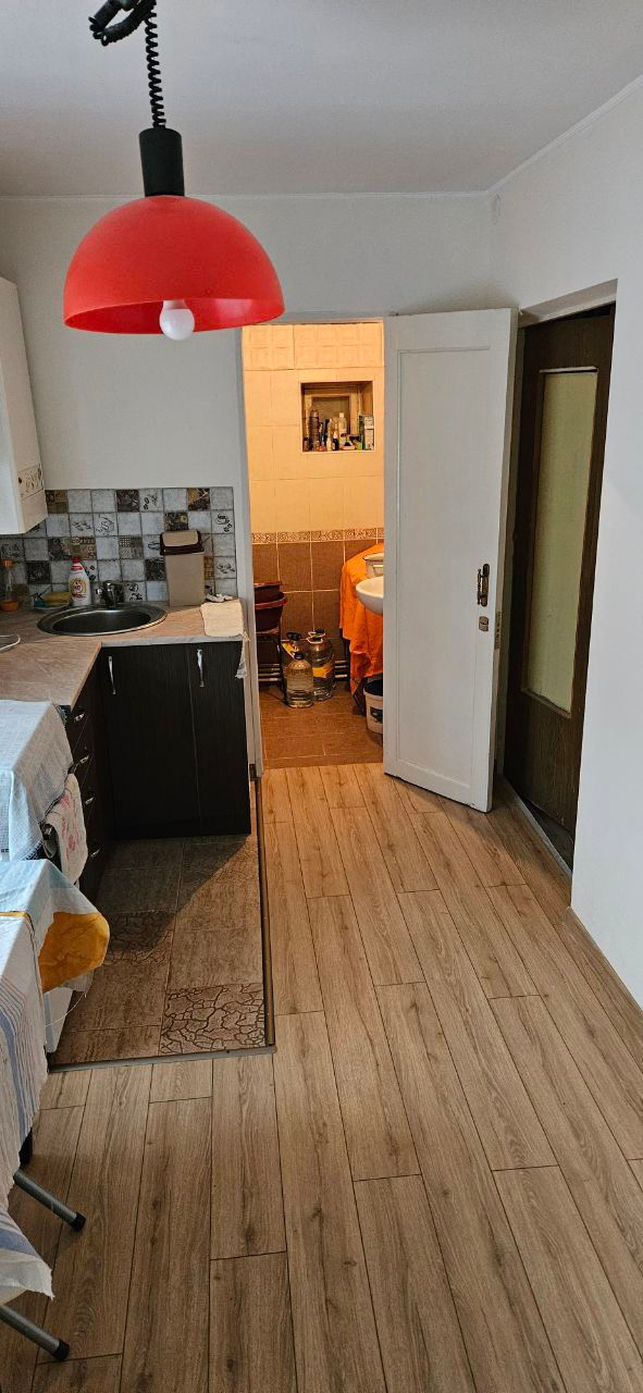 Cota din casă pe pământ cu drept defolosință exclusivă asupra lotului de 4 ari din Centrul capitalei foto 6