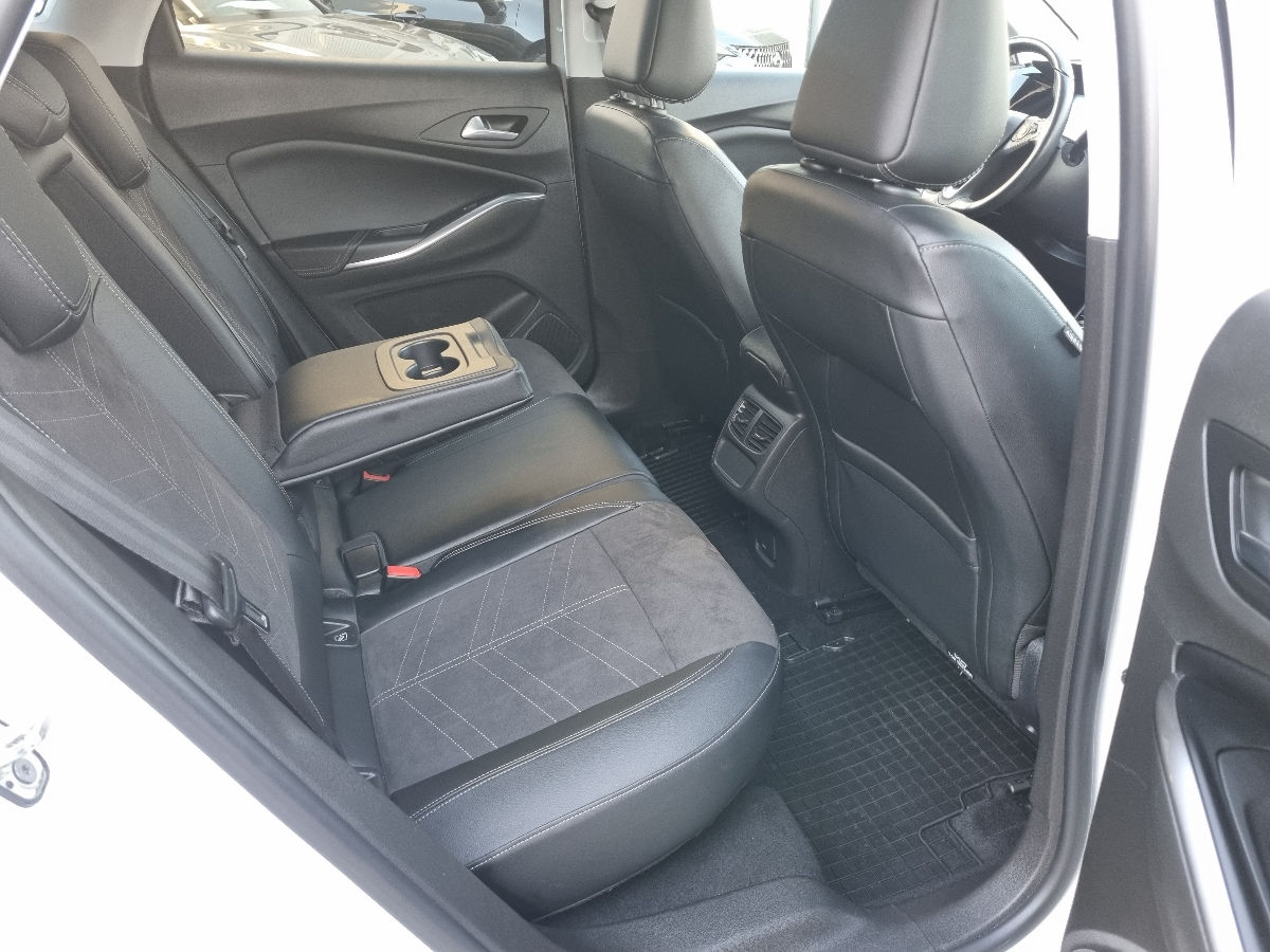 Opel Grandland X 2022 photo 18