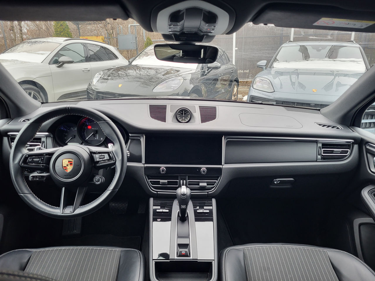Porsche Macan фото 12