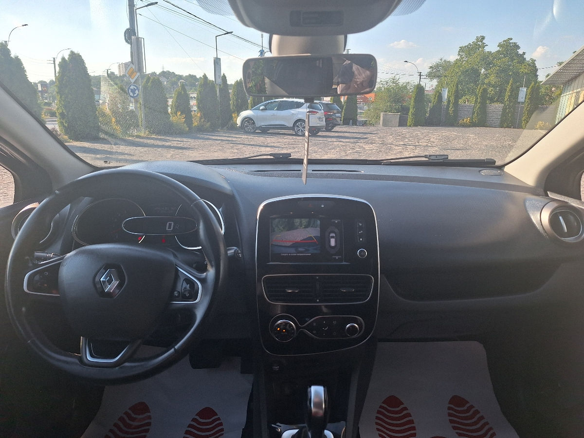 Renault Clio foto 9