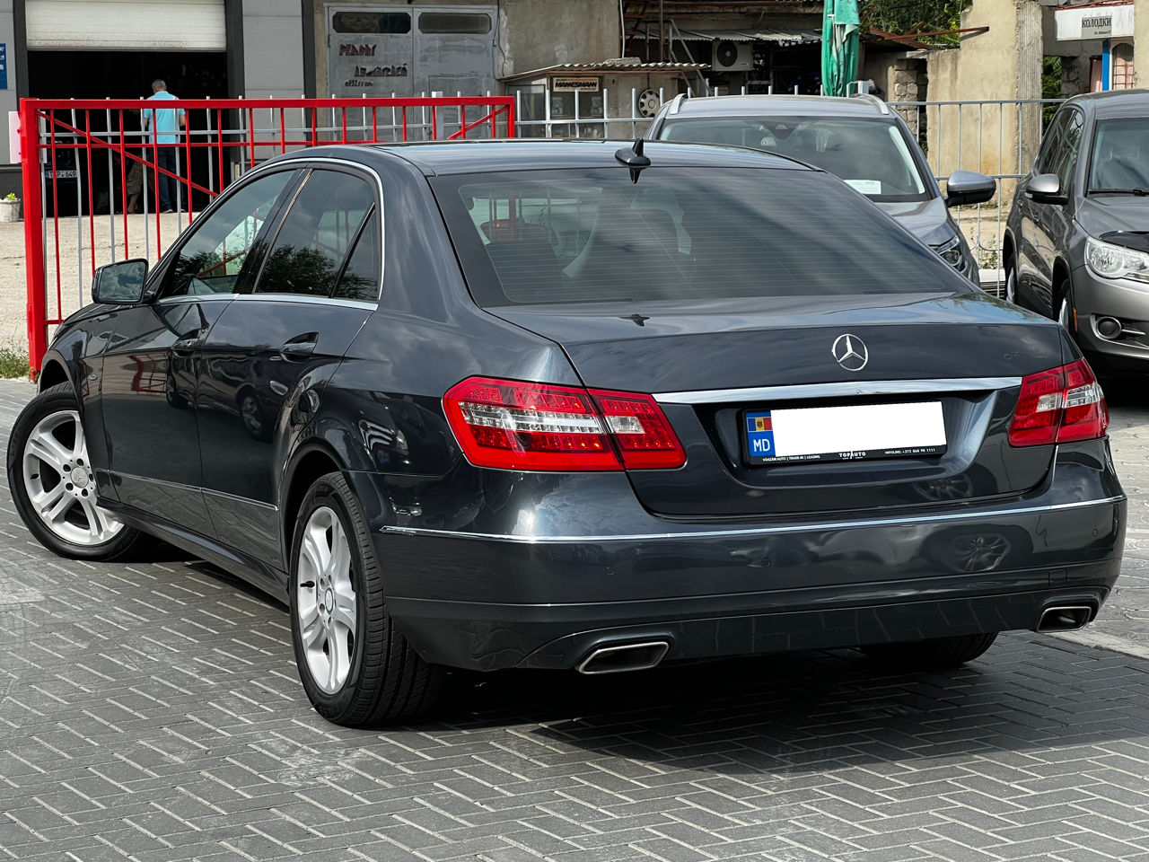 Mercedes E-Class foto 4