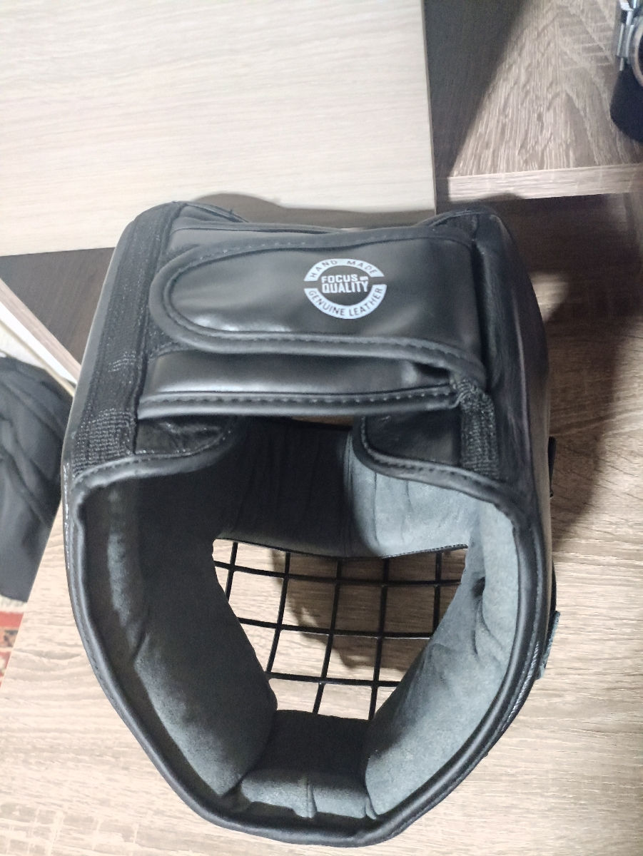 Vând echipament sportiv din piele,pentru box, kikboxing  фото 7