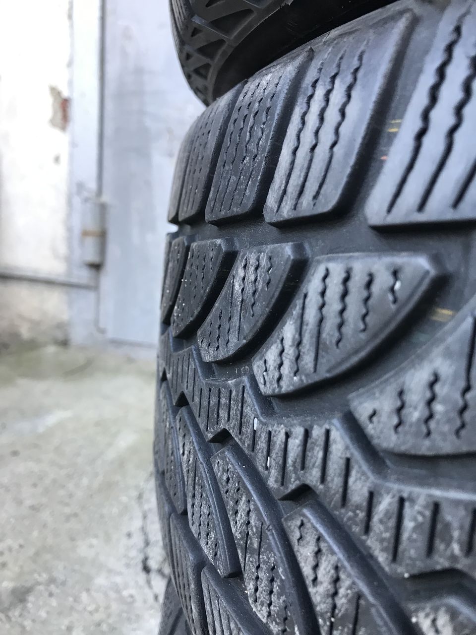 R16/55/205 Bridgestone (Iarna)