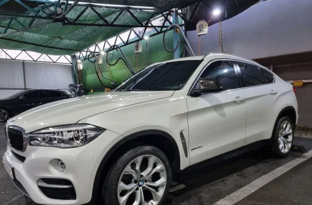 BMW X6 foto 0