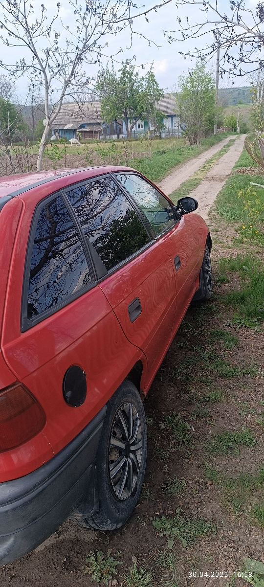 Opel Astra foto 0