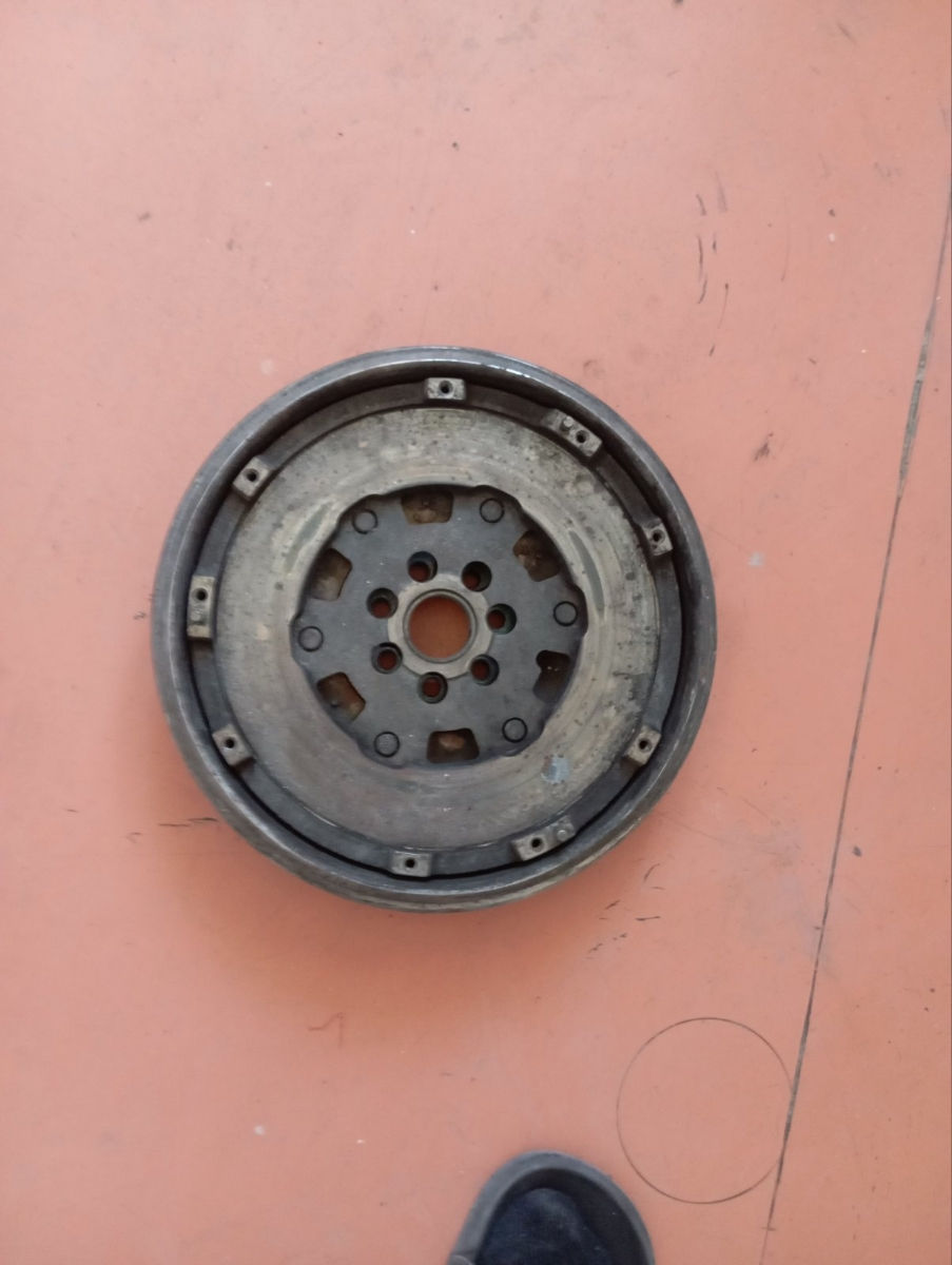 Reno Megan trei 110 cai Dămfer original și galofcă