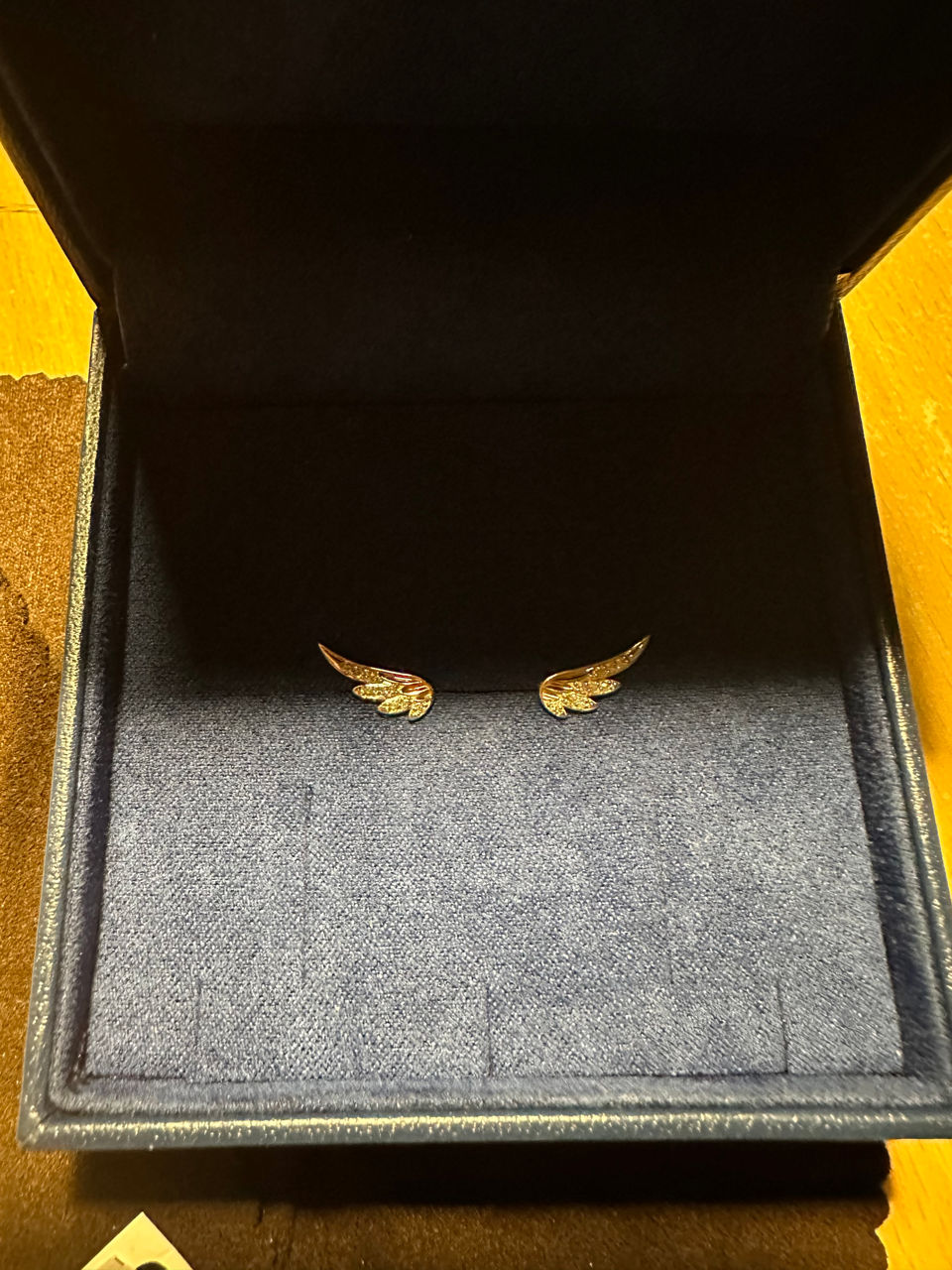 Vînd cercei de aur cu diamante foarte eleganți фото 2