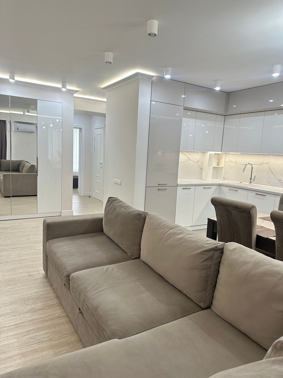 Apartament cu 2 camere,  Centru,  Chișinău,  Chișinău mun. foto 7