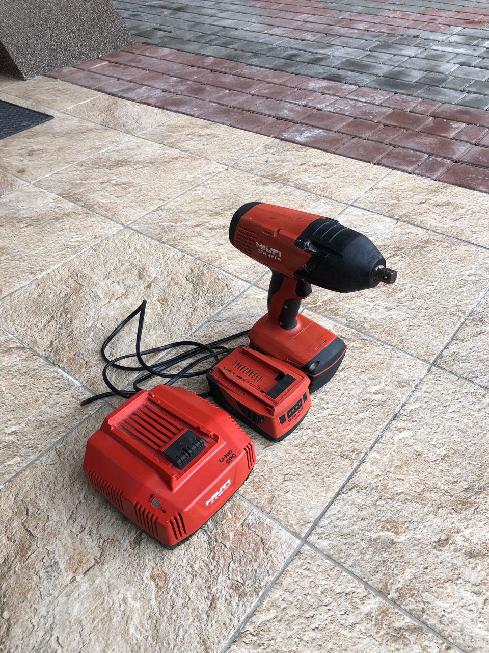 Гайковёрт HILTI SIW 22TA