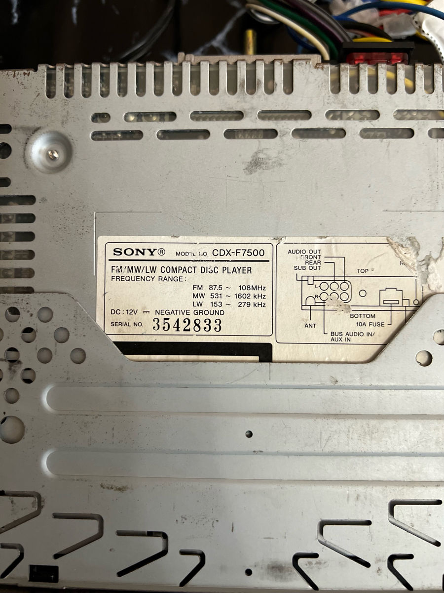 Sony CDX-F7500 foto 3