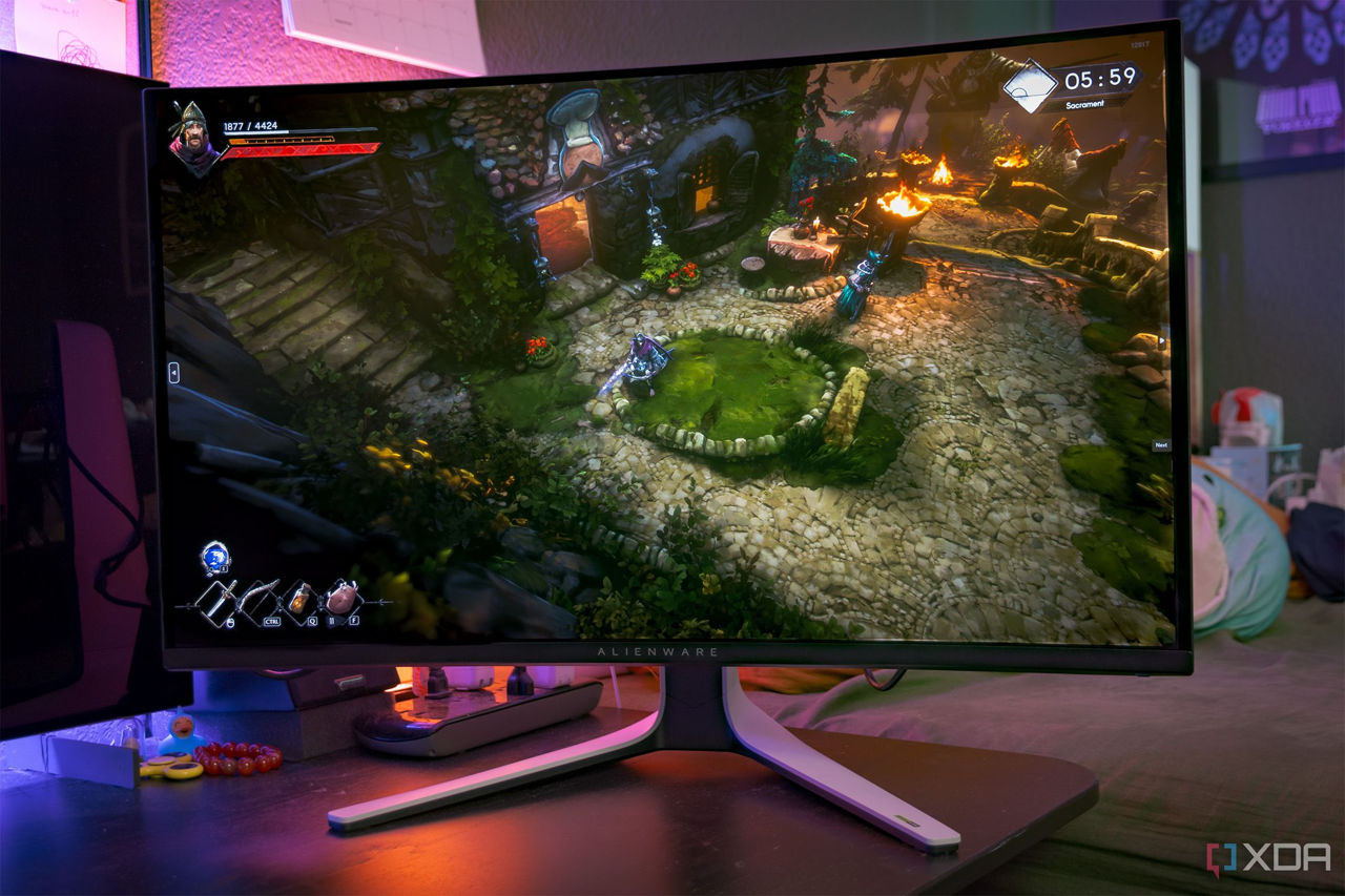 OLED Alienware 240GHZ Gaming DELL AW3225QF, 3840x2160 4K foto 0