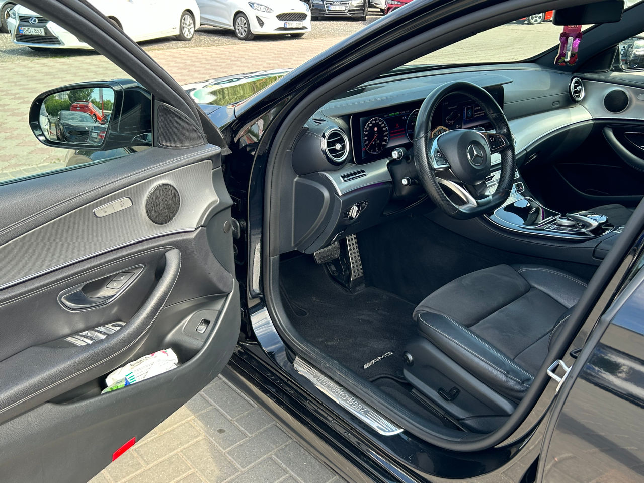 Mercedes E-Class foto 6