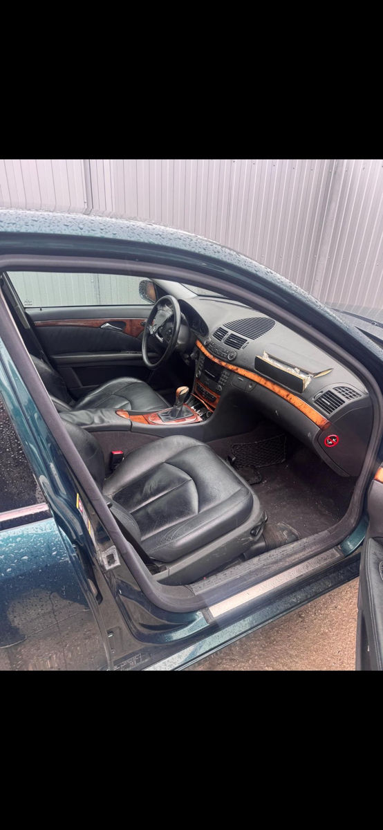 Mercedes w211 foto 2