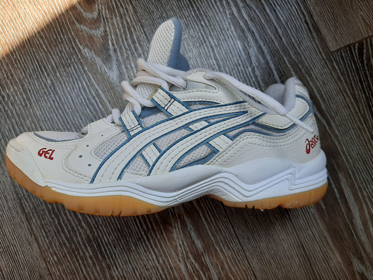 Фирменные кроссовки Asics gel, размер 37