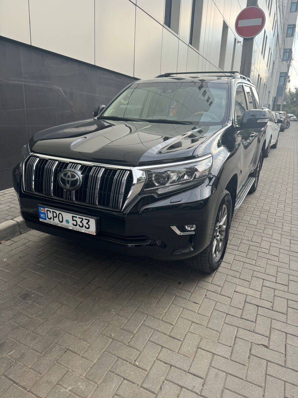 Toyota Land Cruiser Prado фото 0