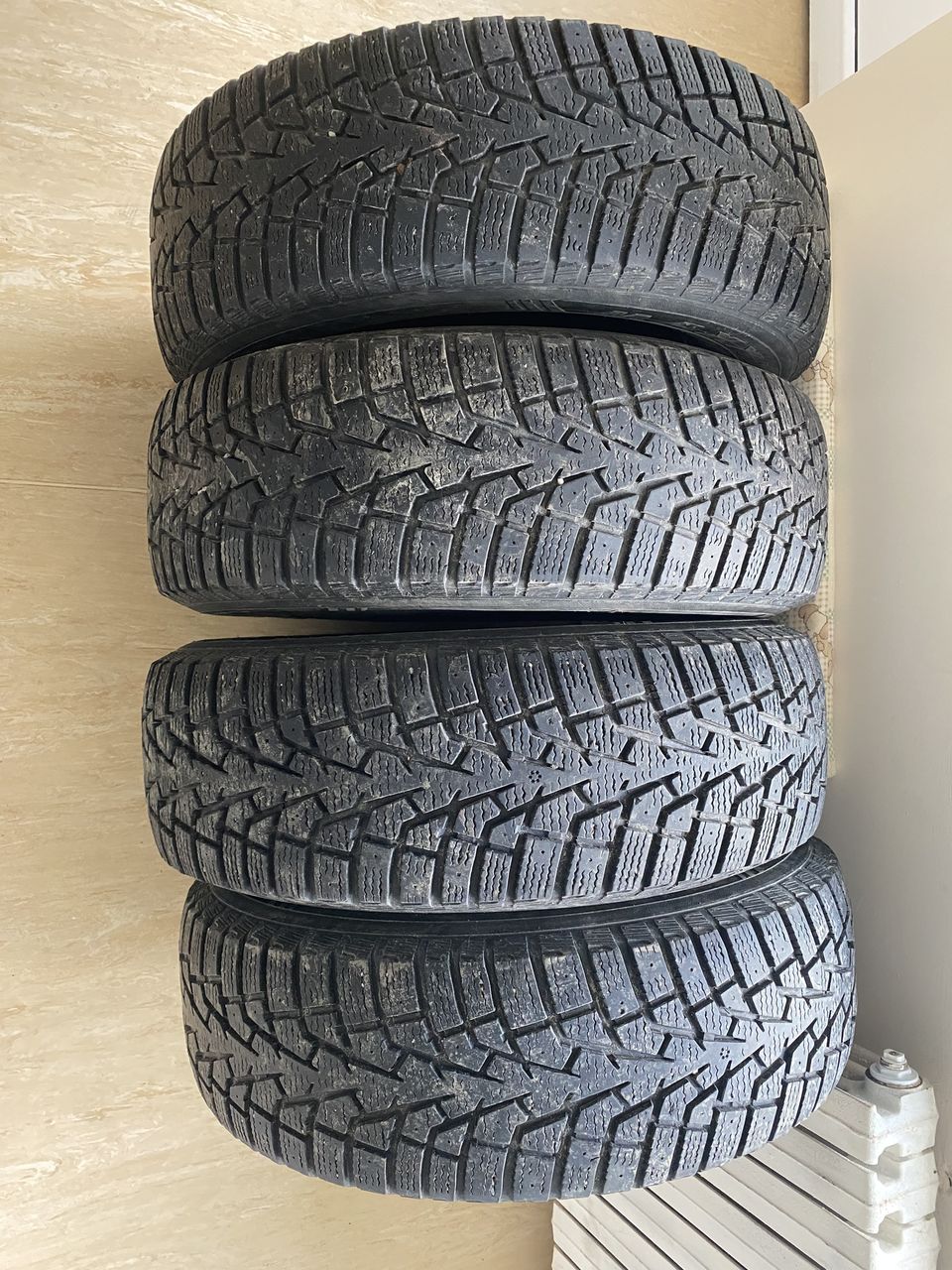 Vind anvelope Maxxis 215/65 R16
