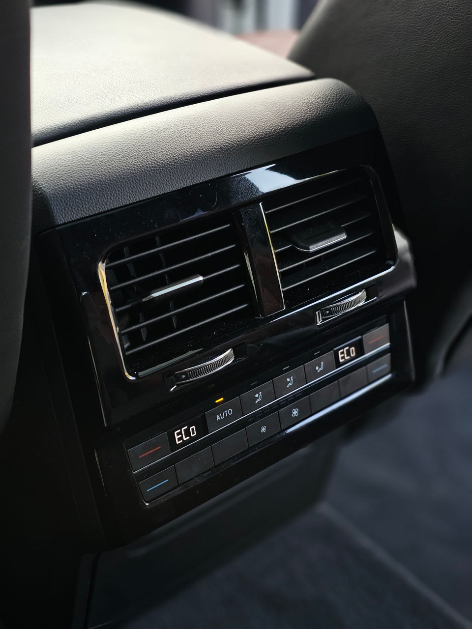 Volkswagen Touareg фото 10