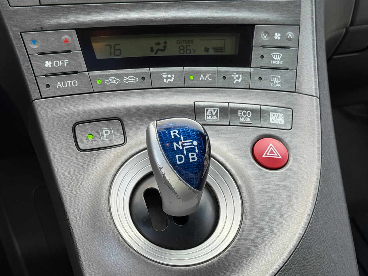 Toyota Prius foto 17