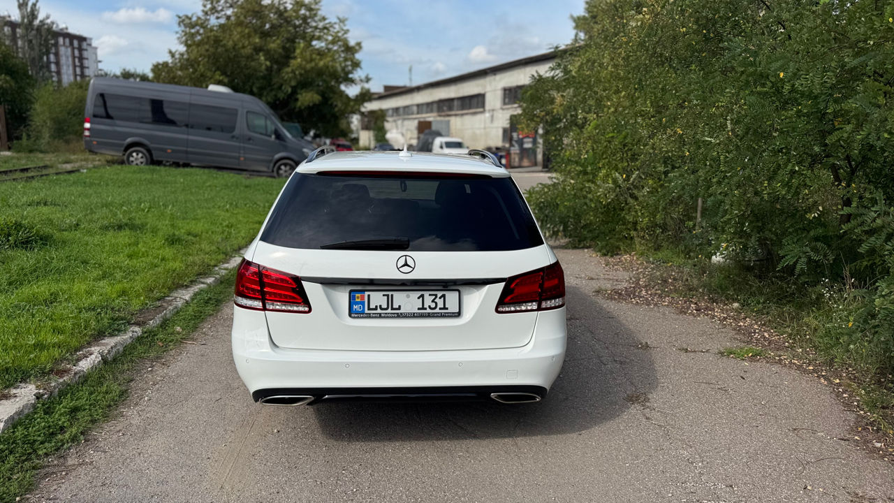 Mercedes E-Class foto 4