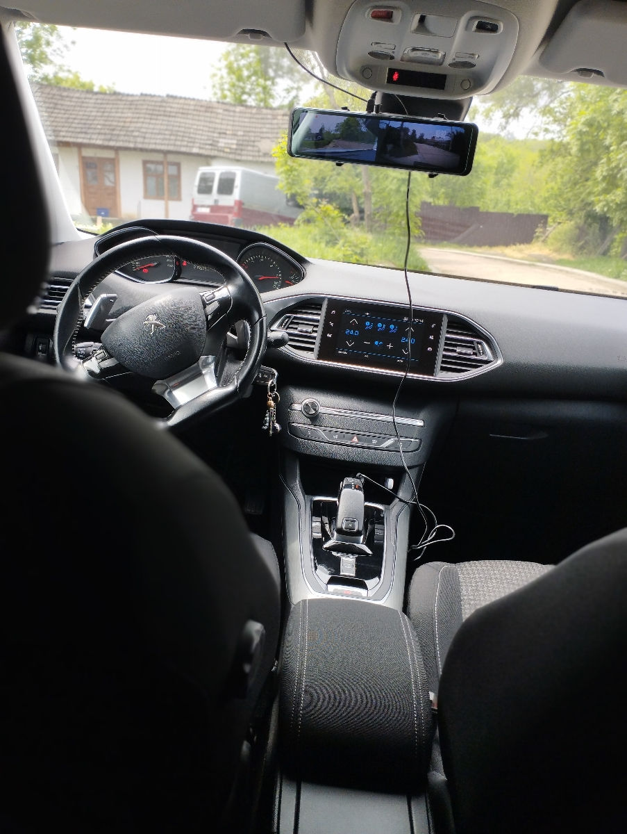 Peugeot 308 foto 2