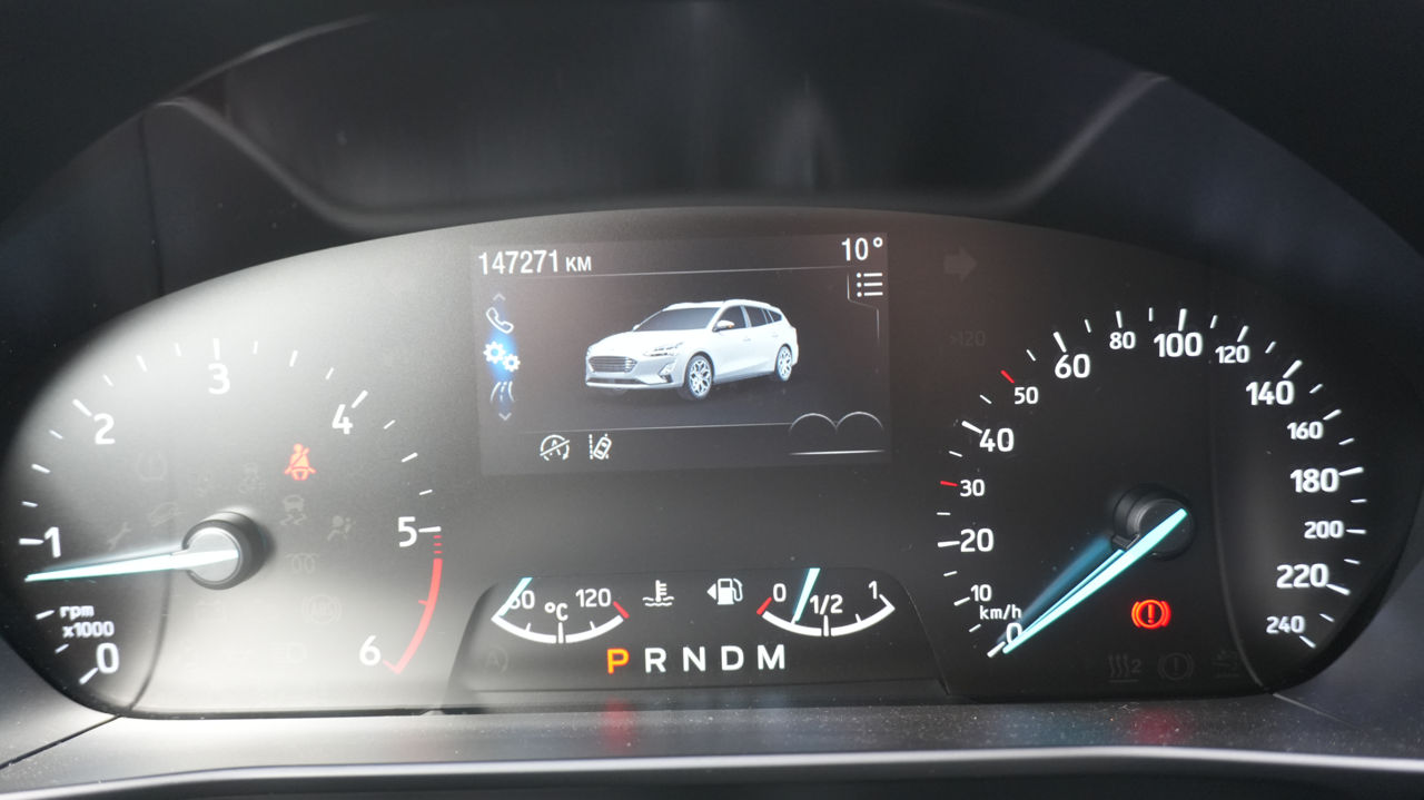 Ford Focus- Прокат // Rent // Chirie фото 9