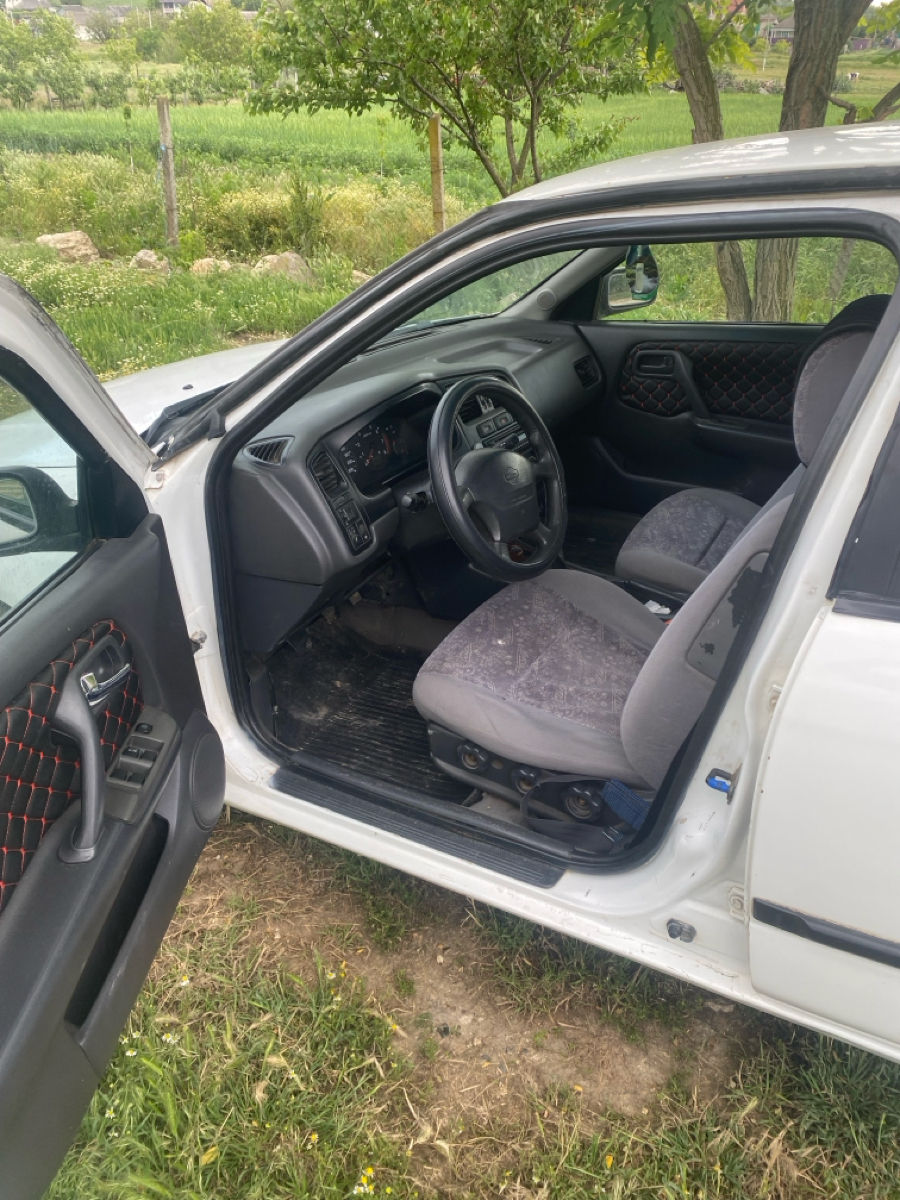 Nissan Primera foto 5