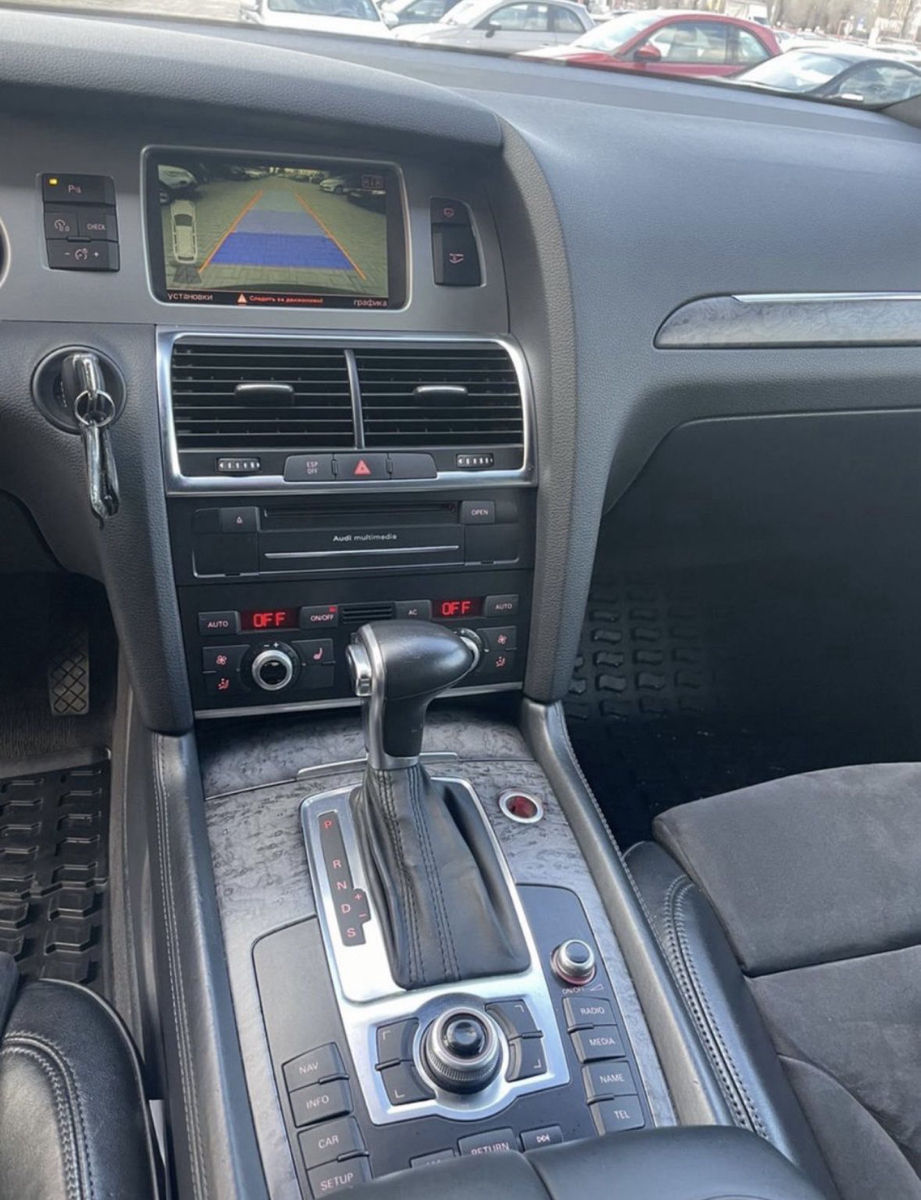 Audi Q7 foto 7