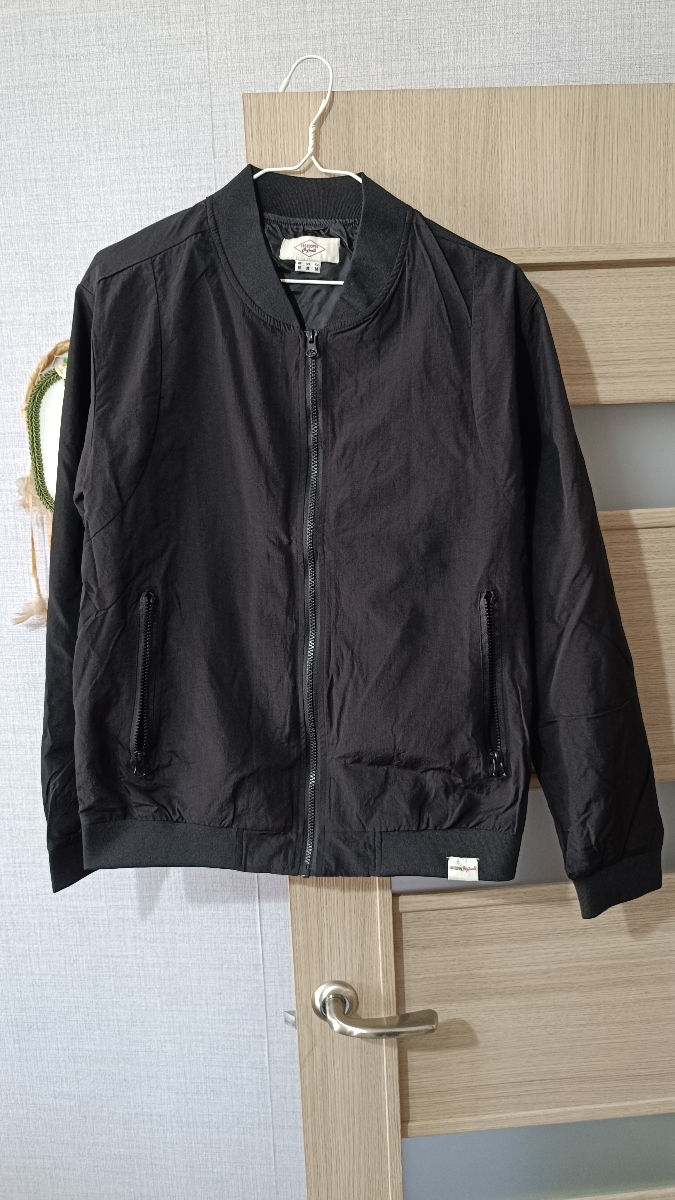 Lee Cooper Bomber. Scurtă subțire. M foto 0