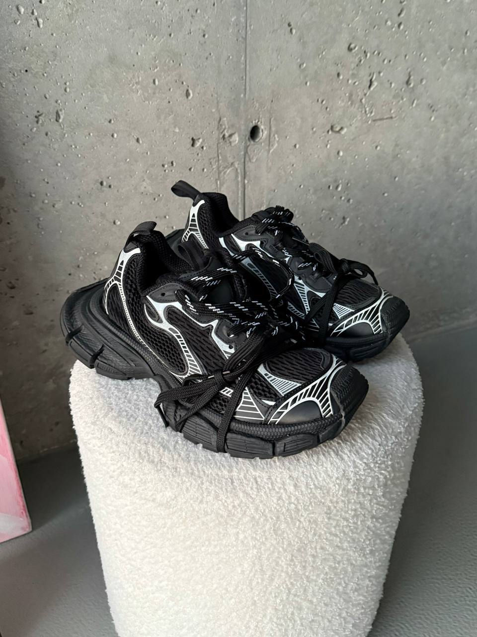 Balenciaga 3XL Black/White foto 4
