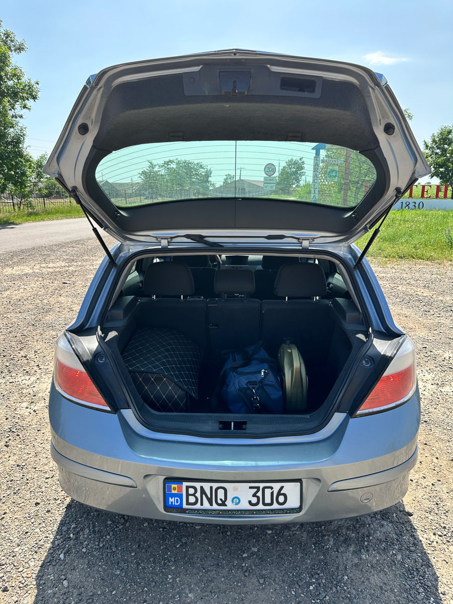 Opel Astra фото 6