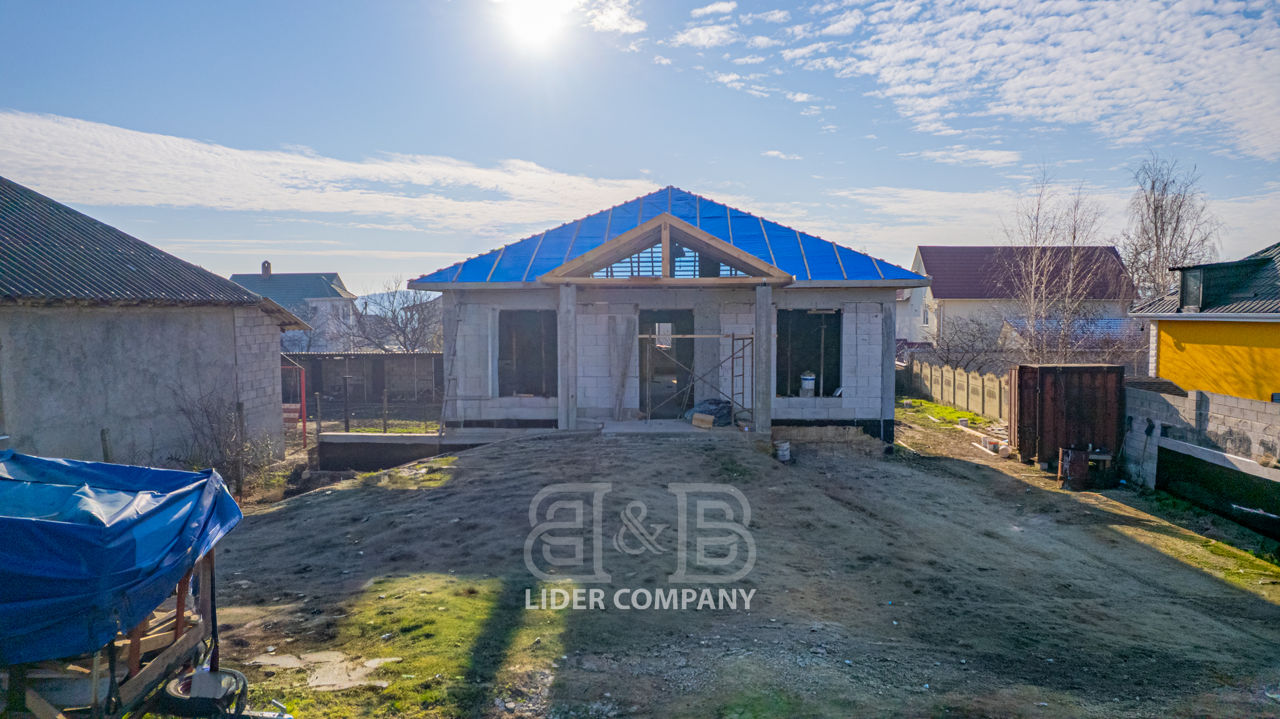 Casă cu un nivel de vânzare - Băcioi