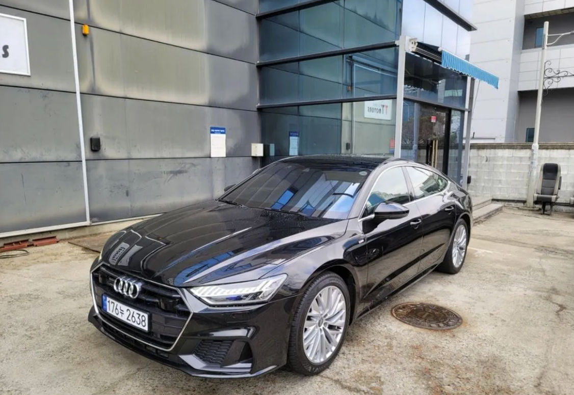 Audi A7 foto 0