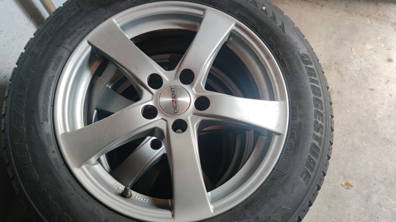 R16 5*105 6.5J ET38 DEZENT GERMANY