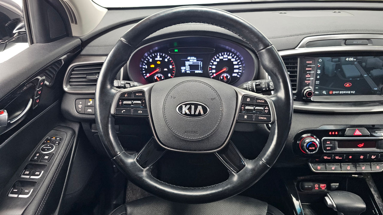 KIA Sorento foto 8