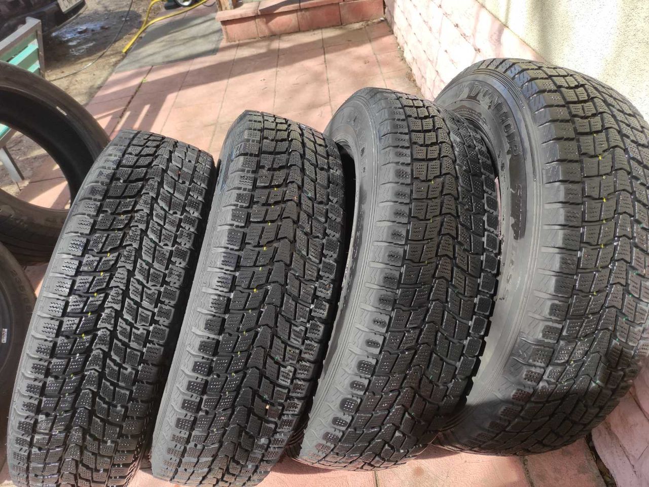 225/65 R18, Dunlop Grandtrek, iarnă