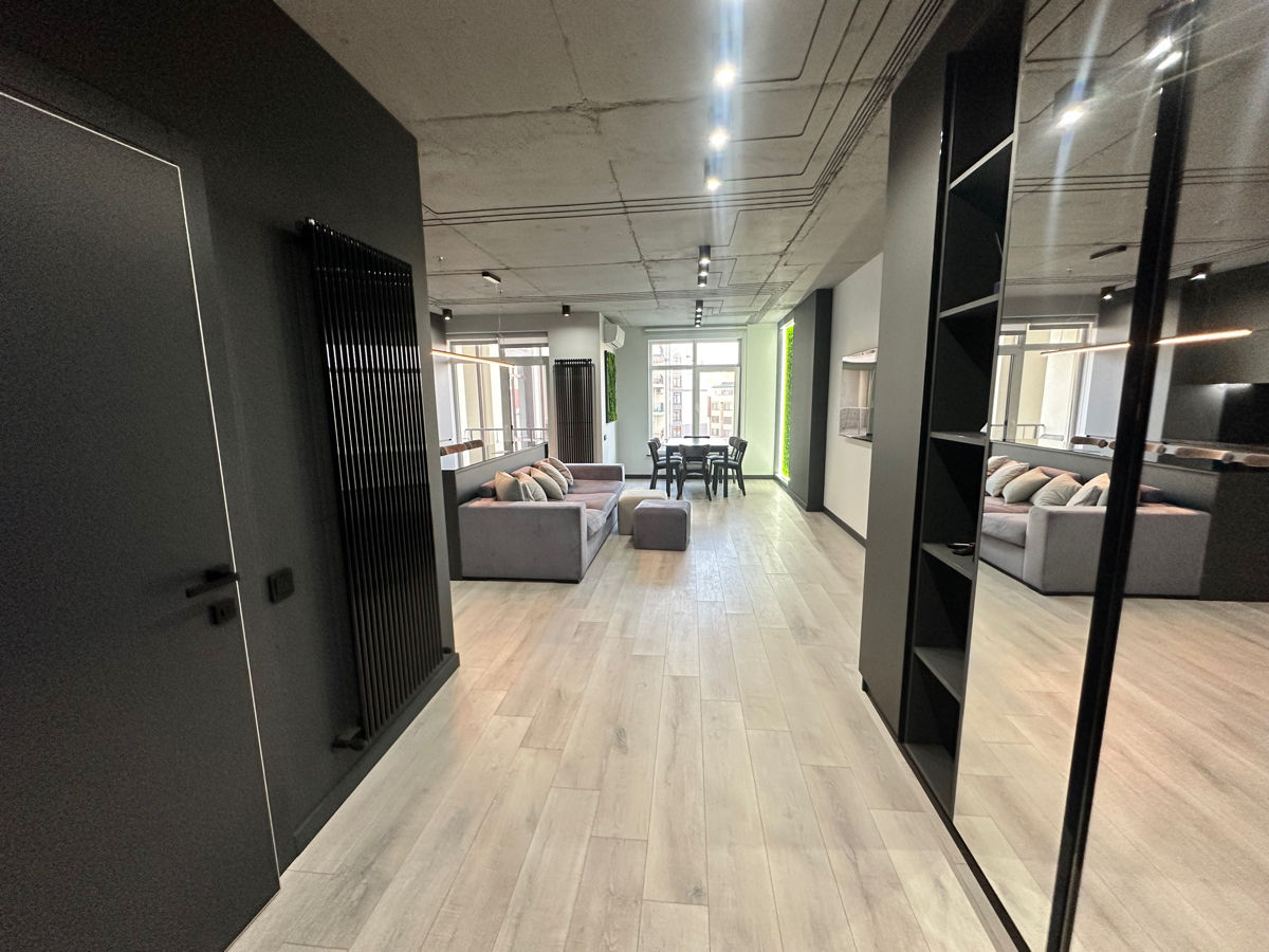 Apartament cu 2 camere, 74 m², Centru, Chișinău